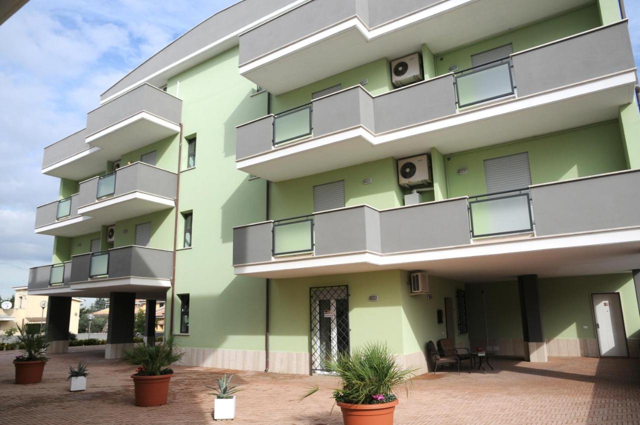 Isa Residence Fiumicino Airport Экстерьер фото